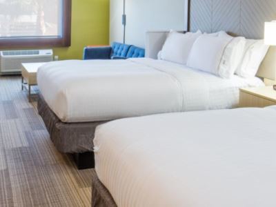 Hotel Express & By Ihg Pahrump